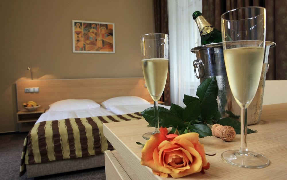 Hotel Páv Praga Esterno foto